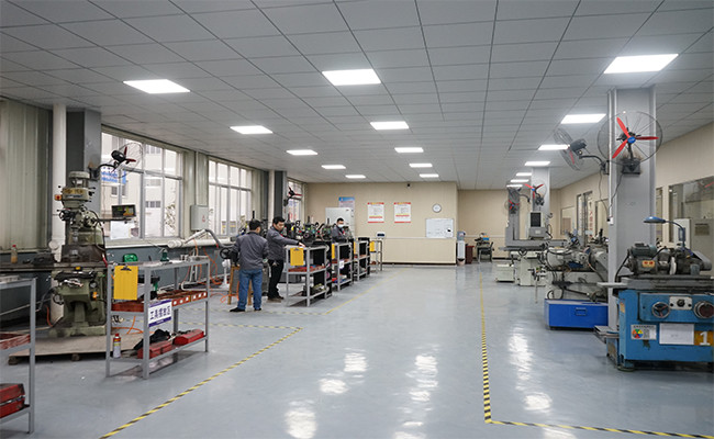 Hunan Meicheng Ceramic Technology Co., Ltd. производственная линия завода
